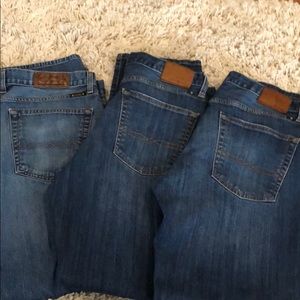 3 pair of men’s lucky brand jeans